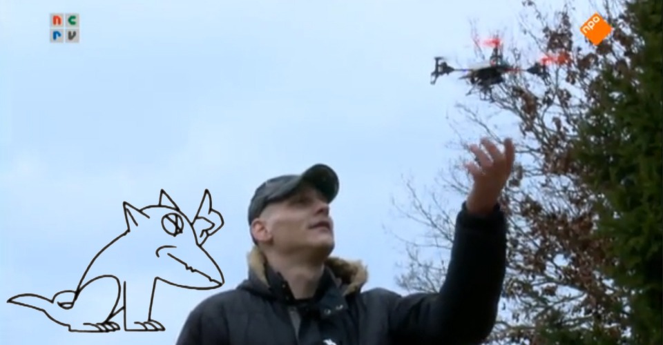 ik en mijn drone man bijt hond 2015 danny van elsbergen