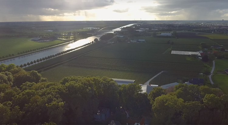Schalkwijk en het Amsterdam-Rijnkanaal gefilmd met DJI Mavic Pro