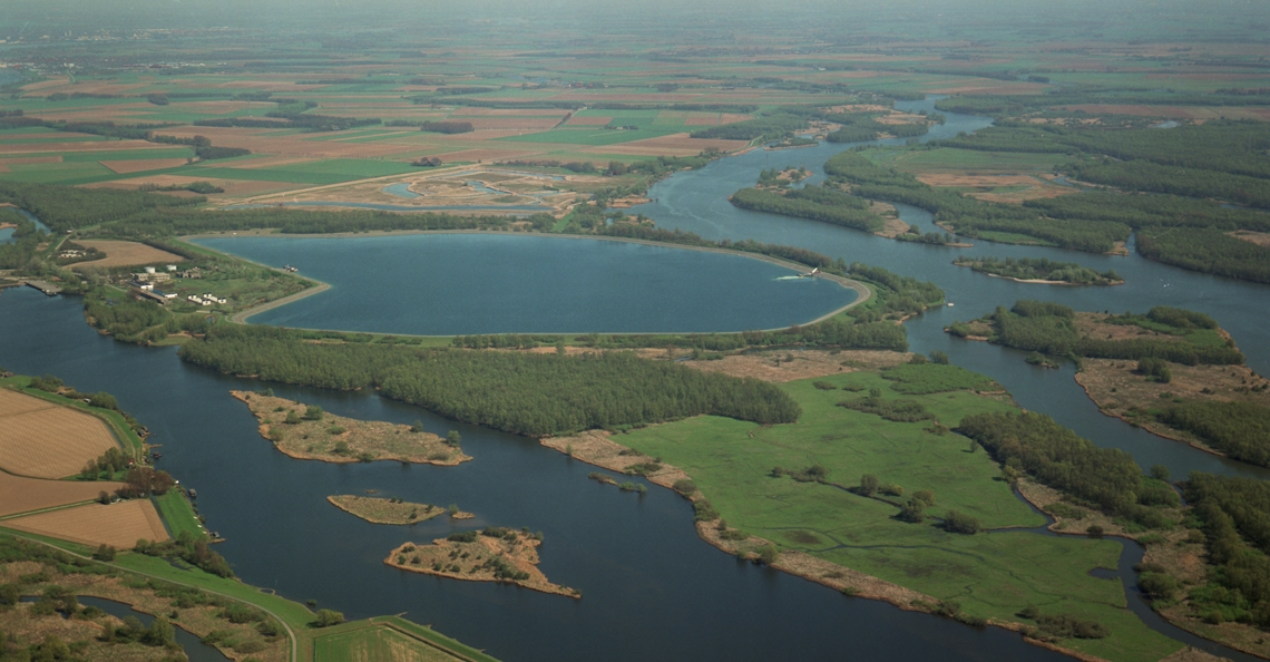 1485515485-biesbosch-natuurgebied-inzet-drones-tegen-hennepvelden-wietplantages-drugs-criminaliteit-2017.jpg