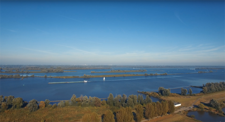 Rivier de Amer gefilmd in 4K