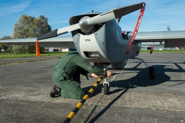 80-uav-squadrone-defensie-belgie-flinterstar-type-b-hunter-2015